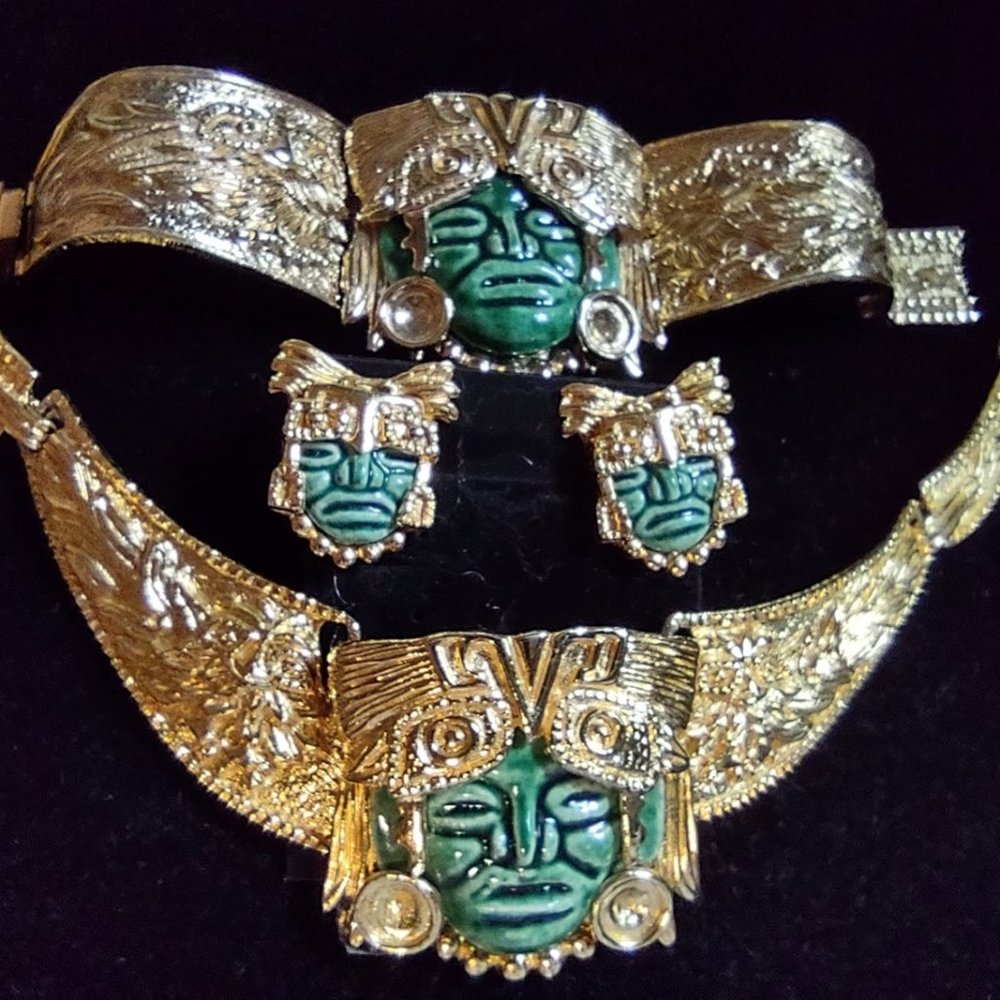 AZTEC CERAMIC JADE COLORED FACE IN ORNATE 22 KT GOLD PLATED PARURE